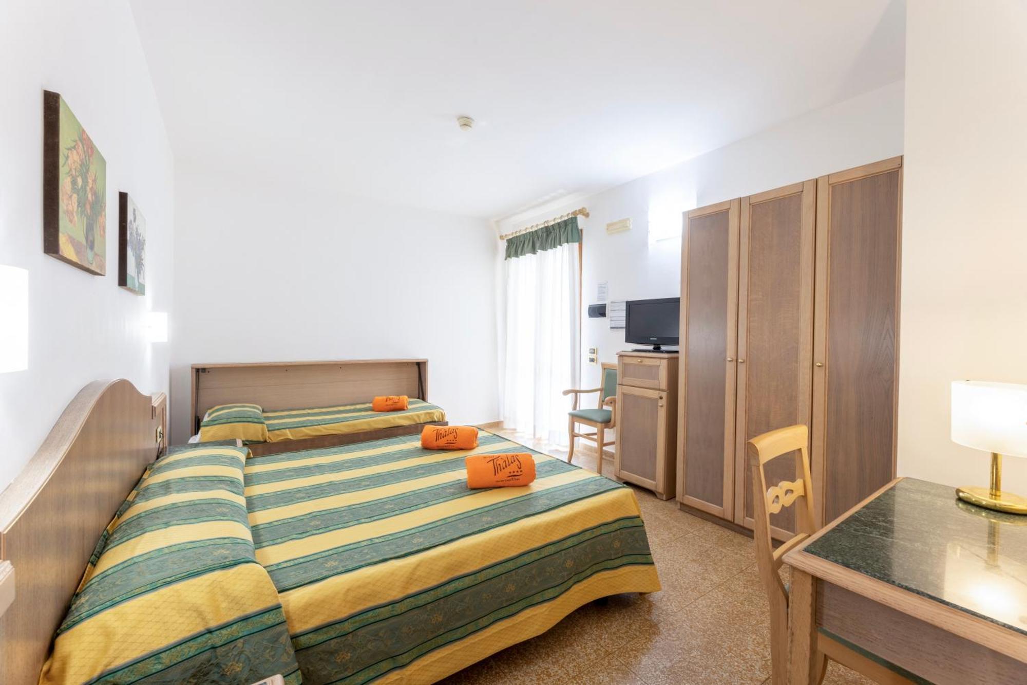 Hotel Thalas Club Torre dell'Orso Luaran gambar