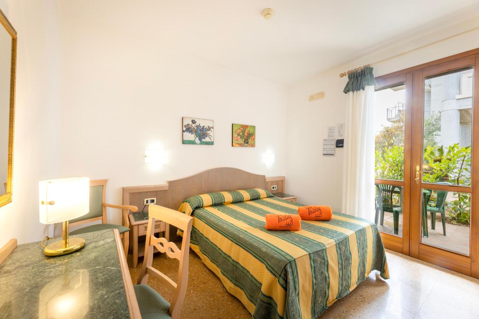Hotel Thalas Club Torre dell'Orso Luaran gambar