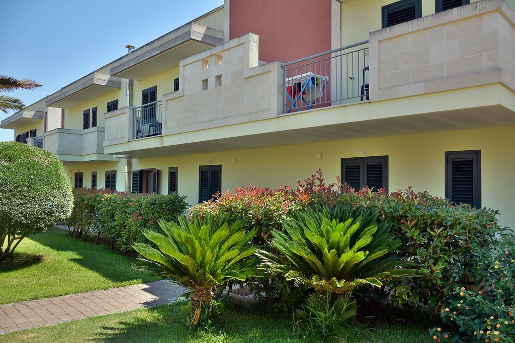 Hotel Thalas Club Torre dell'Orso Luaran gambar