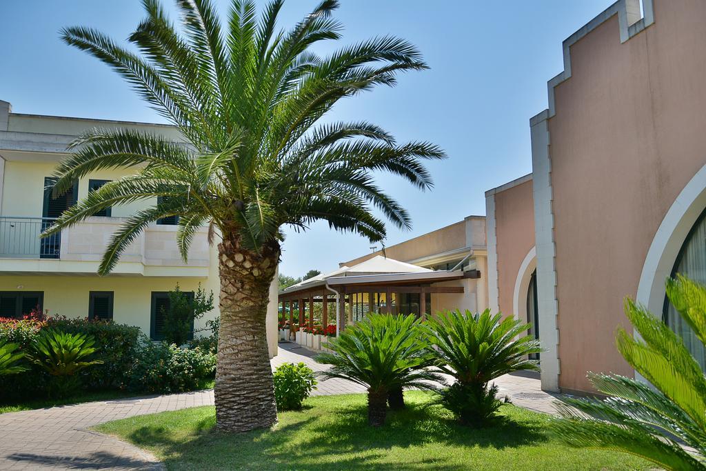 Hotel Thalas Club Torre dell'Orso Luaran gambar