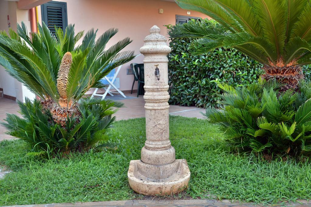 Hotel Thalas Club Torre dell'Orso Luaran gambar