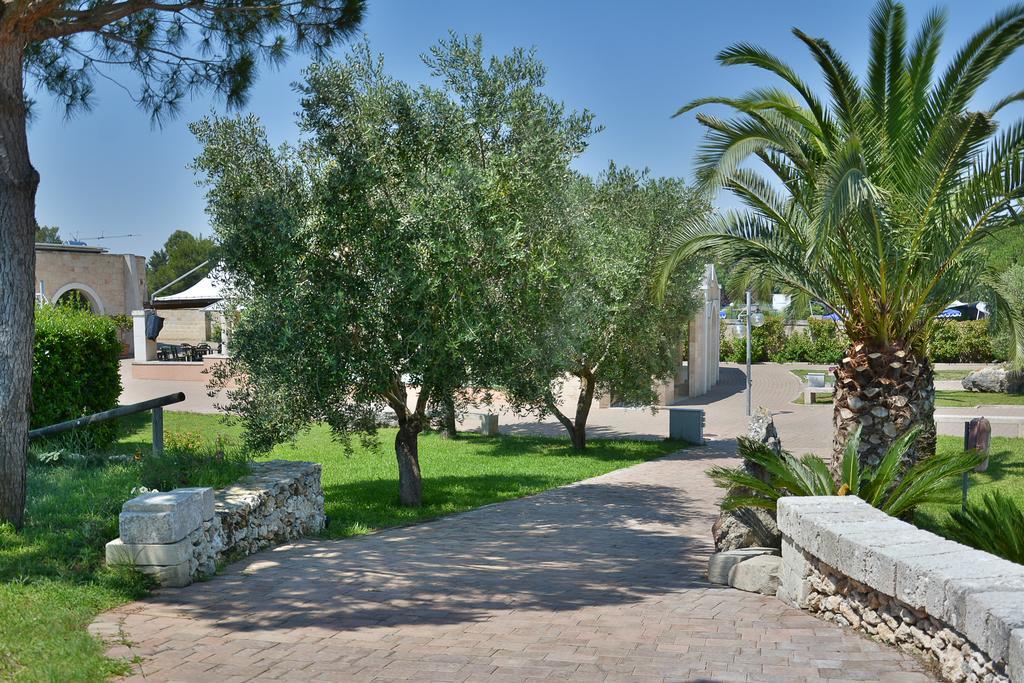 Hotel Thalas Club Torre dell'Orso Luaran gambar