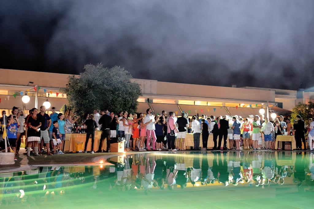 Hotel Thalas Club Torre dell'Orso Luaran gambar